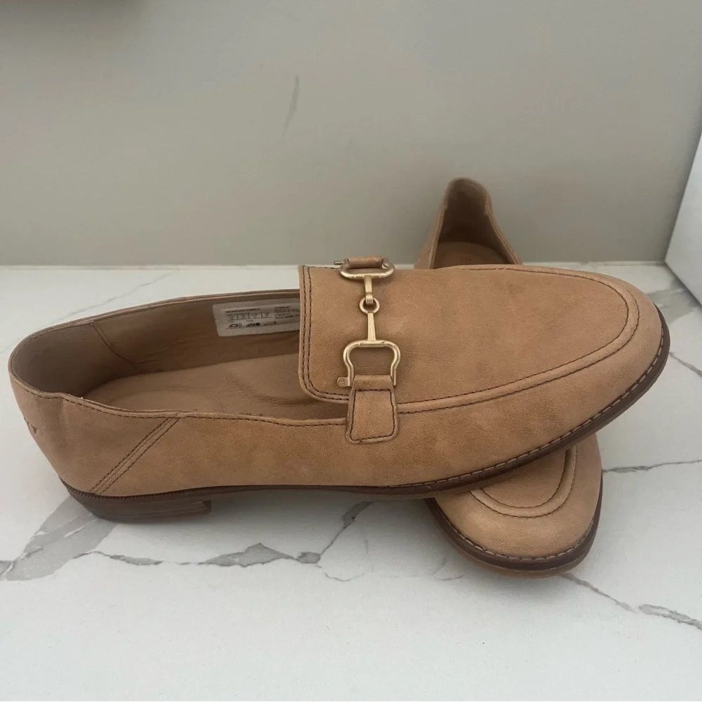 Sperry , Women’s Tan Speery seaport buckle, women’s Loafers, Size 10